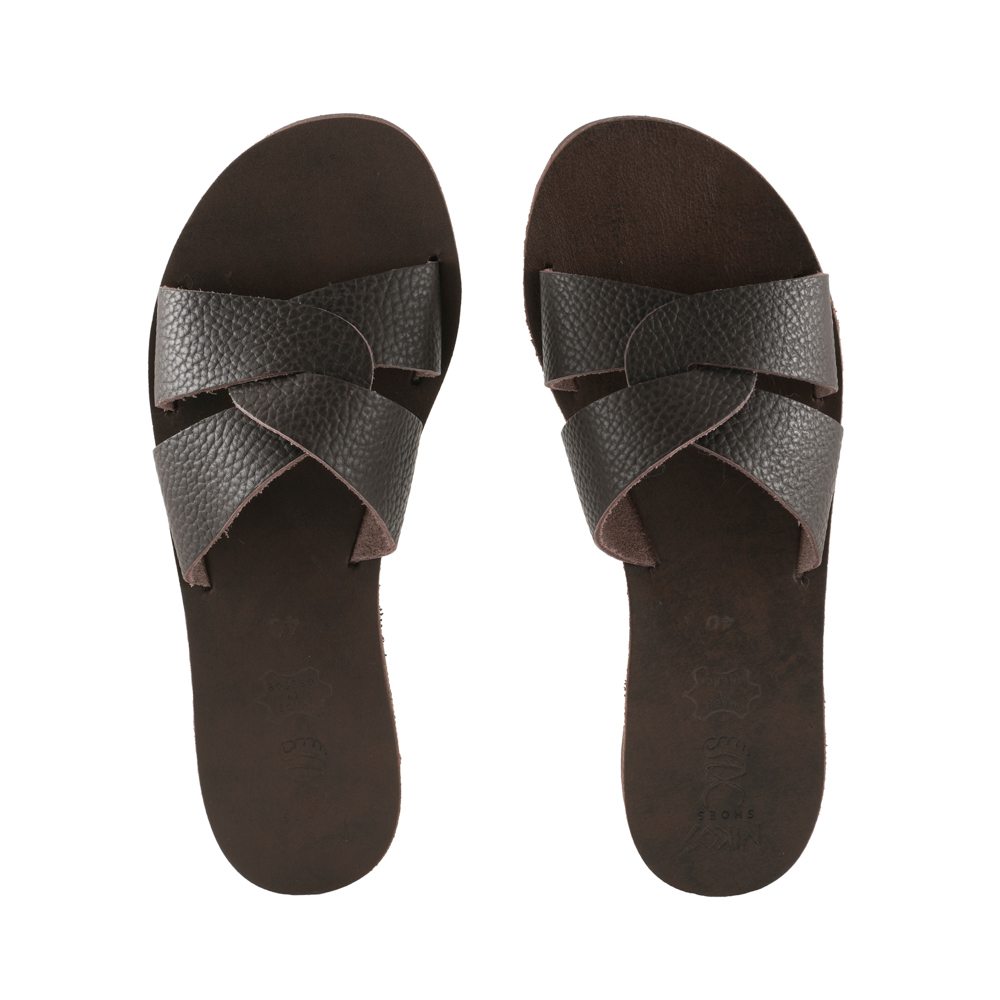 Sandals-in-brown-dark-embossed-Alia-214 Σανδάλια ανάγλυφα σε σκούρο καφέ Αλία (214) 4